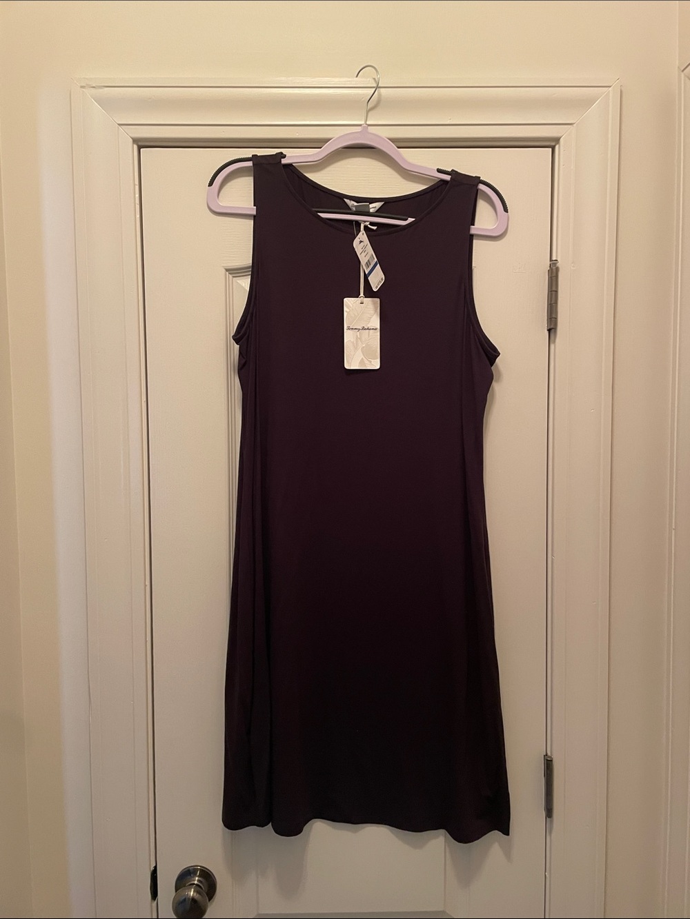 Sleeveless Shift Dress in Black.  Tommy Bahamas. NWT
